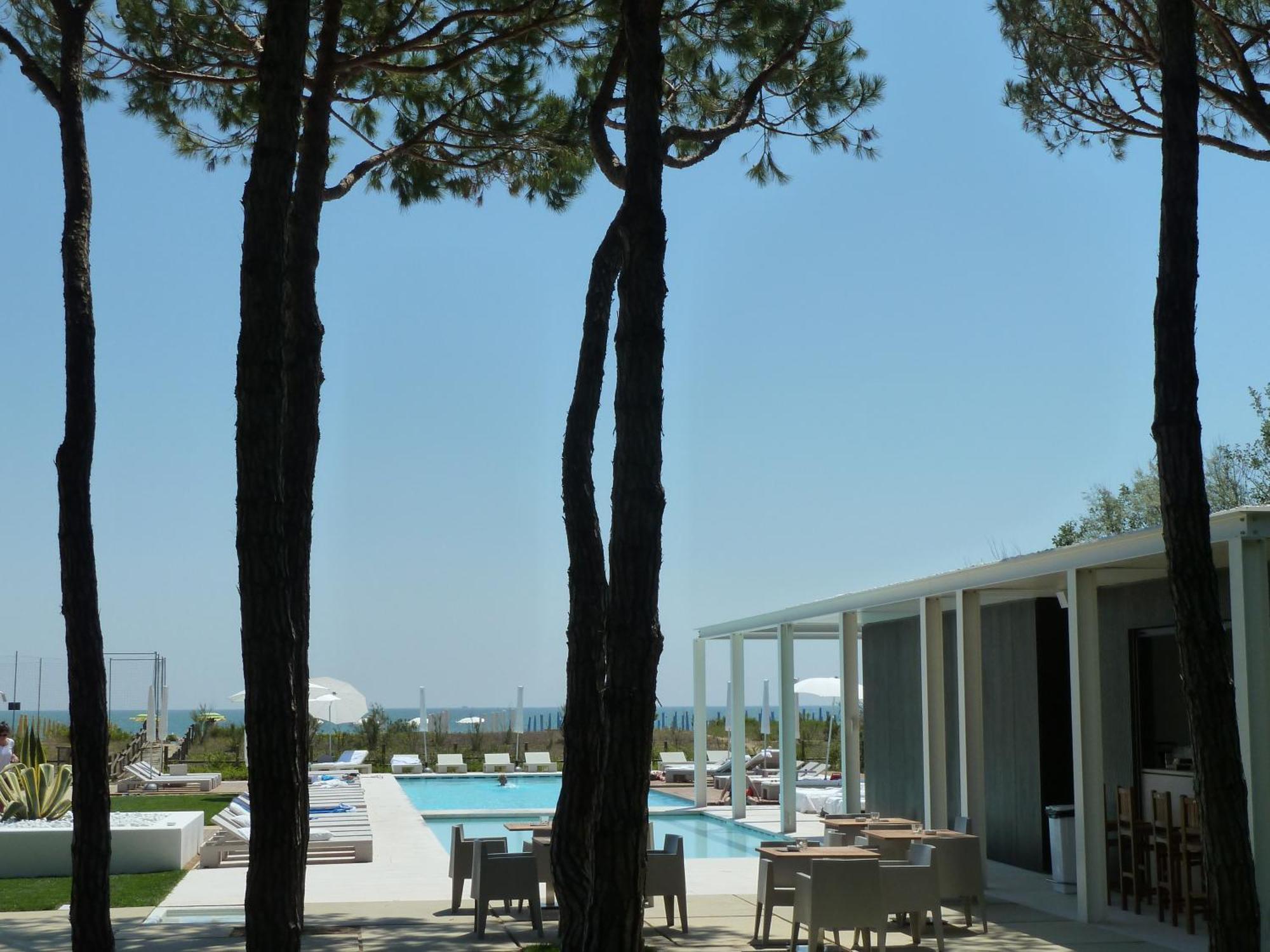Hotel Mediterraneo Suite&Residence Lido di Jesolo Exterior foto